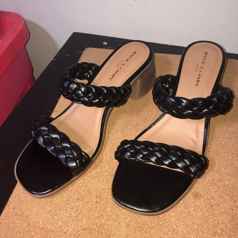 Rock & Candy by Zigi Black Braided Slip On Sandals Size 10